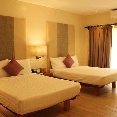 Bluewater Panglao Resort Екстер'єр фото