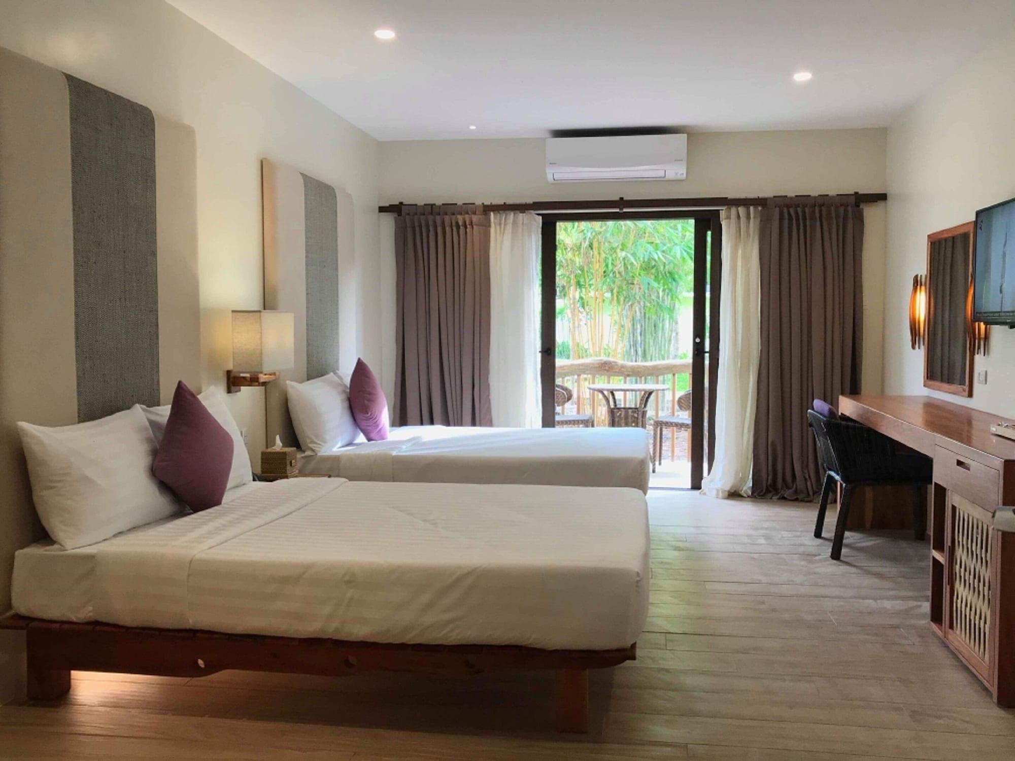 Bluewater Panglao Resort Екстер'єр фото